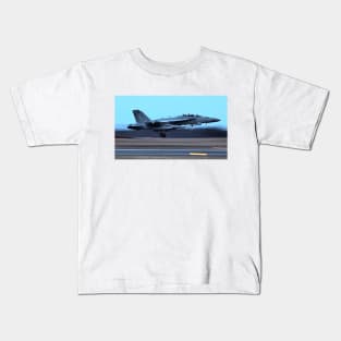 EA-18G Growler Super Hornet FCLP 4 Kids T-Shirt